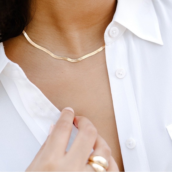 NEW Gold plated Herringbone Necklace - Picture 4 of 5